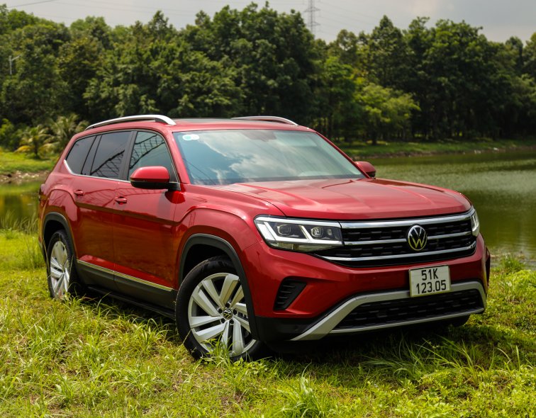 So sánh Ford Explorer và Volkswagen Teramont chi tiết 2025